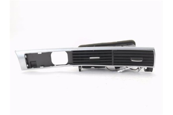 Recambio de rejilla entrada de aire para audi a6 avant (4f5) 2.0 tdi referencia OEM IAM 4F1820951  