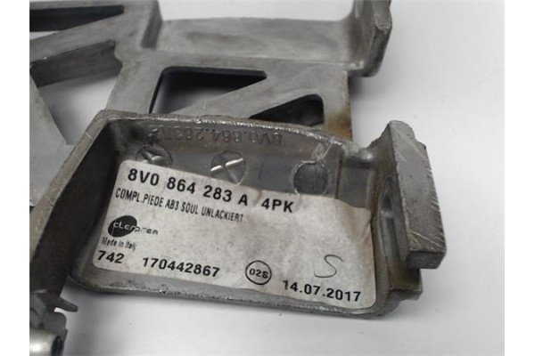 Recambio de reposabrazos para audi rs3 sportback (8vf) 2.5 tfsi quattro referencia OEM IAM 8V0864283A 170442867 