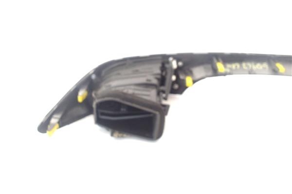 Recambio de rejilla entrada de aire para hyundai i30 (gd) 1.4 base referencia OEM IAM 97420A6000  