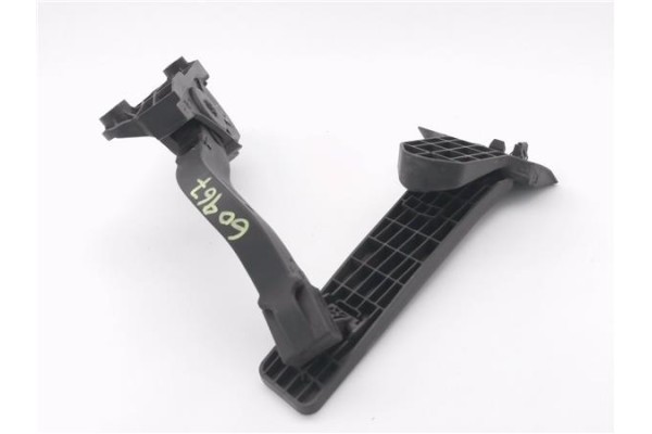 Recambio de pedal acelerador para hyundai i30 (gd) 1.4 base referencia OEM IAM 327003XXXX  