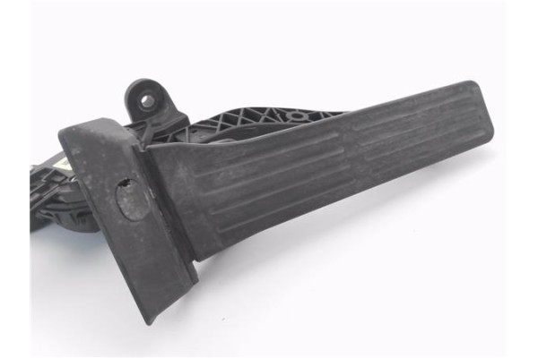 Recambio de pedal acelerador para hyundai i30 (gd) 1.4 base referencia OEM IAM 327003XXXX  
