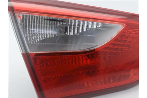 Recambio de piloto porton trasero izquierdo para hyundai i30 (gd) 1.4 base referencia OEM IAM L92403A50  