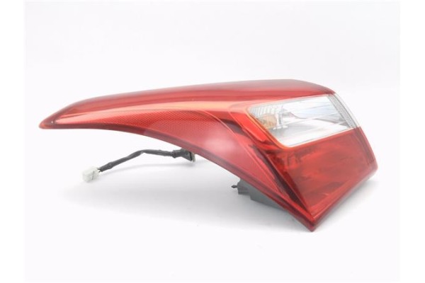 Recambio de piloto trasero izquierdo para hyundai i30 (gd) 1.4 base referencia OEM IAM L92401A50  