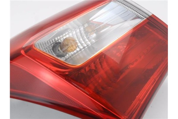 Recambio de piloto trasero izquierdo para hyundai i30 (gd) 1.4 base referencia OEM IAM L92401A50  