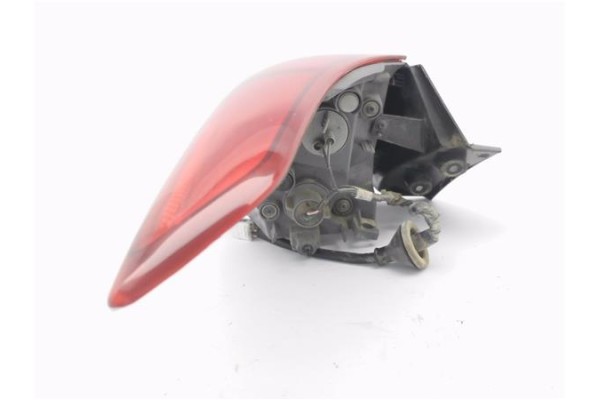 Recambio de piloto trasero derecho para hyundai i30 (gd) 1.4 base referencia OEM IAM R92402A50  