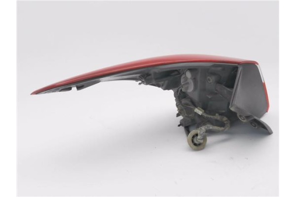 Recambio de piloto trasero derecho para hyundai i30 (gd) 1.4 base referencia OEM IAM R92402A50  