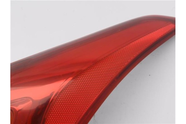 Recambio de piloto trasero derecho para hyundai i30 (gd) 1.4 base referencia OEM IAM R92402A50  