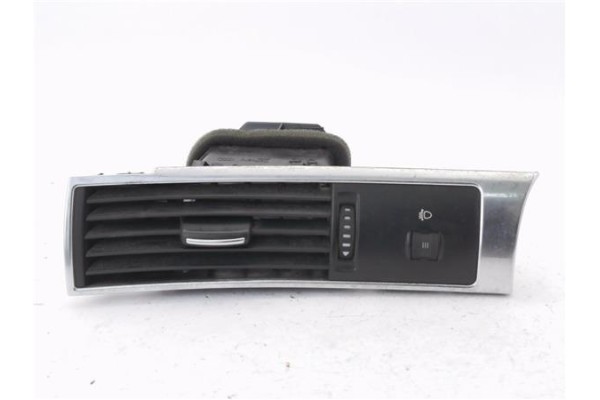 Recambio de rejilla entrada de aire para audi a6 avant (4f5) 2.0 tdi referencia OEM IAM 4F1820901D  