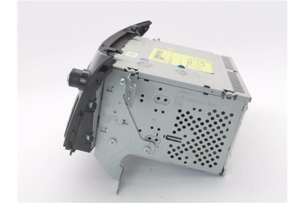 Recambio de autoradio para hyundai i30 (gd) 1.4 base referencia OEM IAM 96170A6210GU  