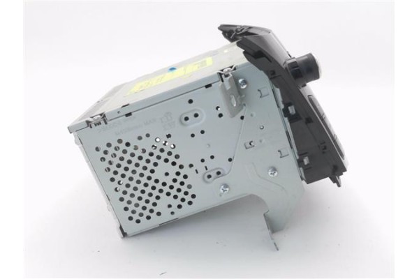 Recambio de autoradio para hyundai i30 (gd) 1.4 base referencia OEM IAM 96170A6210GU  