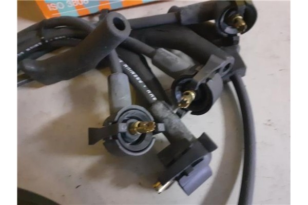 Recambio de juego cables bujias para ford fiesta berlina 1.3 básico referencia OEM IAM  85112 