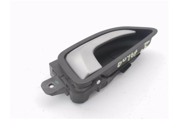 Recambio de manilla int. puerta trasero derecha para hyundai i30 (gd) 1.4 base referencia OEM IAM 82623GD000 82621A5000 