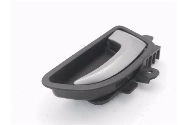 Recambio de manilla int. puerta trasero derecha para hyundai i30 (gd) 1.4 base referencia OEM IAM 82623GD000 82621A5000 