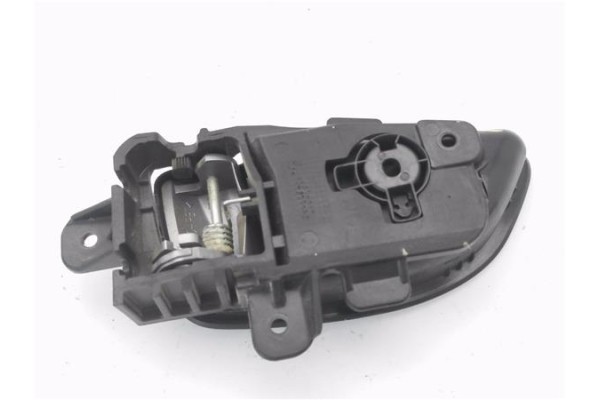 Recambio de manilla int. puerta trasero derecha para hyundai i30 (gd) 1.4 base referencia OEM IAM 82623GD000 82621A5000 