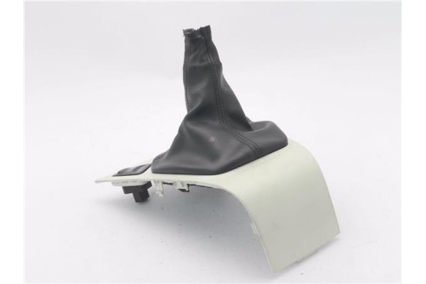 Recambio de mando elevalunas para ford ka (ccu) 1.2 referencia OEM IAM C528LHDRHD  