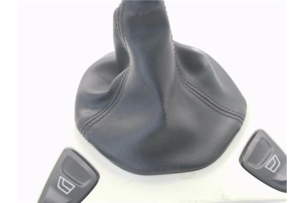 Recambio de mando elevalunas para ford ka (ccu) 1.2 referencia OEM IAM C528LHDRHD  