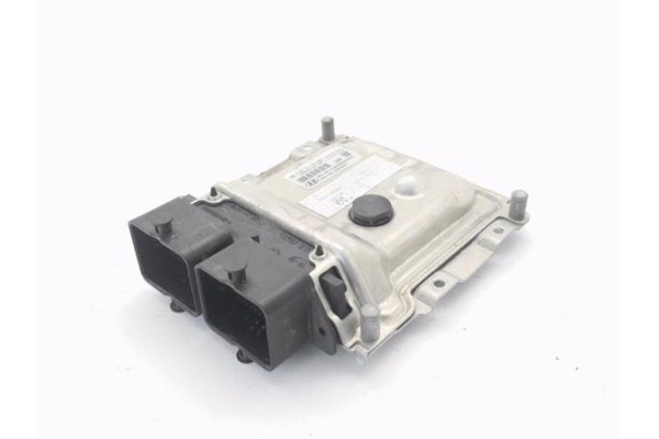 Recambio de centralita para hyundai i30 (gd) 1.4 base referencia OEM IAM 3919903NA0S0000 0261S11813 