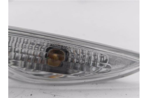 Recambio de piloto intermitente lat. delantero derecho para hyundai i30 (gd) 1.4 base referencia OEM IAM 923041R0  