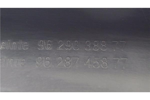 Recambio de moldura porton trasero para peugeot 206 1.1 i referencia OEM IAM 9629038877 9628745877 