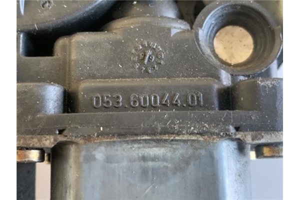 Recambio de mecanismo elevalunas delantero izquierdo para opel vectra b berlina 2.0 dti 16v referencia OEM IAM 0536004401  