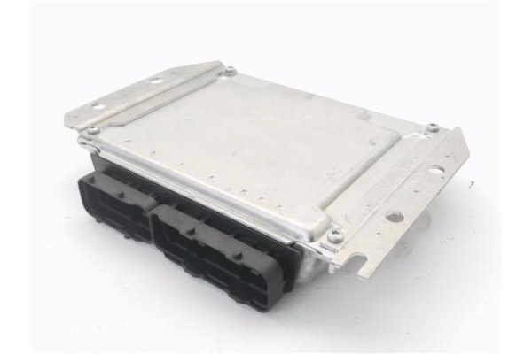 Recambio de centralita para kia sorento (bl) 2.5 crdi referencia OEM IAM 391004A810 281011579 