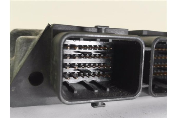 Recambio de centralita para ford fiesta vi 1.6 tdci referencia OEM IAM 8V2112A650KF 281014803 