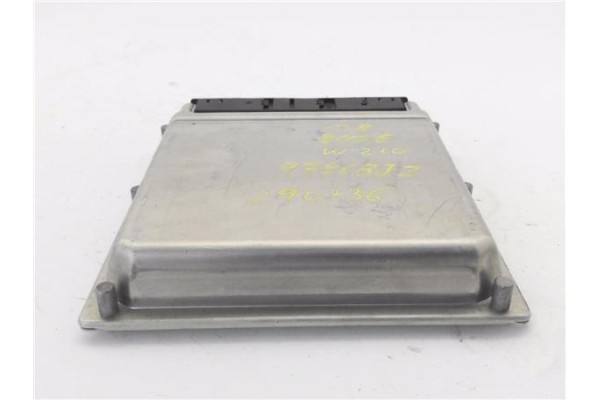 Recambio de centralita para mercedes-benz clase e (bm 210) berlina 2.6 240 (210.062) referencia OEM IAM A1121530079 261207117 