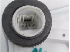 Recambio de cierre electromagnetico delantero izquierdo para citroen c1 1.0 city edition referencia OEM IAM B000847080 B00084308