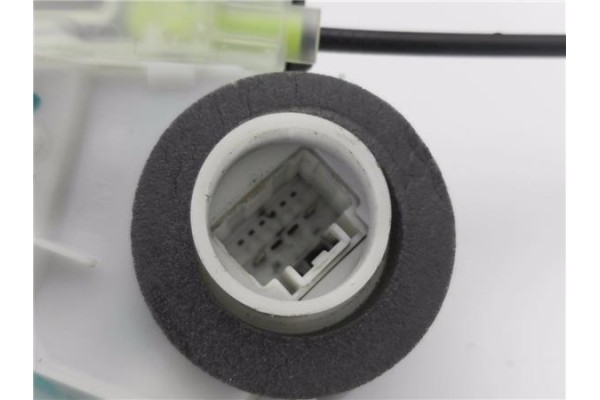 Recambio de cierre electromagnetico trasero derecho para citroen c1 1.0 city edition referencia OEM IAM B000950680  