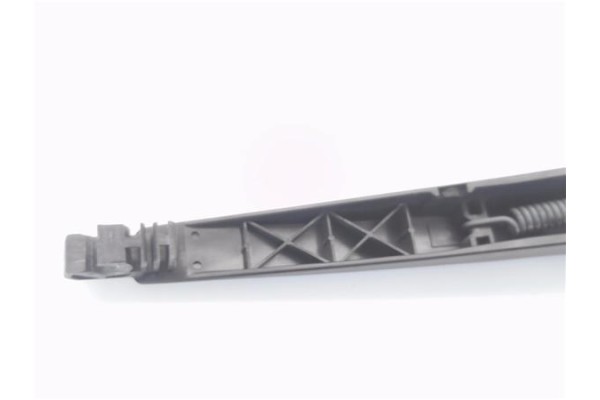 Recambio de brazo limpiaparabrisas trasero para citroen c1 1.0 city edition referencia OEM IAM 1612434880 1635157080 
