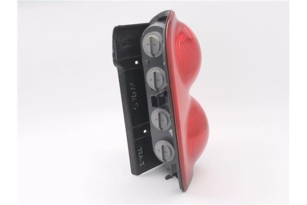 Recambio de piloto trasero izquierdo para jeep cherokee (kj) 2.5 crd básico referencia OEM IAM 55155831 55155831AH 