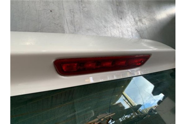 Recambio de porton trasero para citroen c1 1.0 city edition referencia OEM IAM B000825380 B001129380 