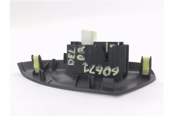 Recambio de mando elevalunas delantero derecho para citroen c1 1.0 city edition referencia OEM IAM B000954680  