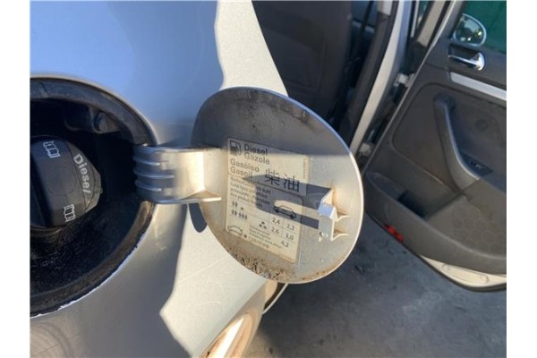 Recambio de tapa exterior combustible para volkswagen golf v (1k1) 2.0 tdi 16v referencia OEM IAM 1K6809857C  