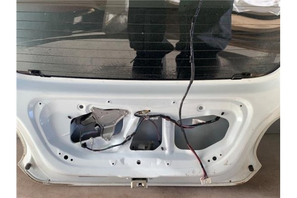 Recambio de porton trasero para mitsubishi space star (a00) 1.2 motion referencia OEM IAM 5801B488  