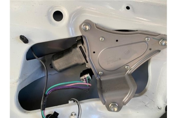 Recambio de porton trasero para mitsubishi space star (a00) 1.2 motion referencia OEM IAM 5801B488  