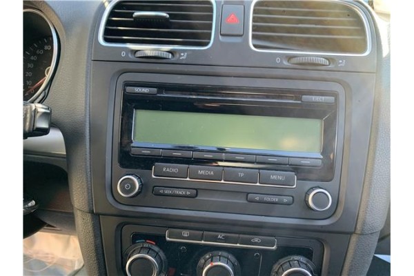 Recambio de autoradio para volkswagen golf vi (5k1) 1.4 advance referencia OEM IAM 1K0057187AX  