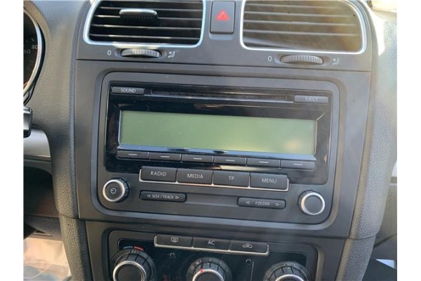 Recambio de autoradio para volkswagen golf vi (5k1) 1.4 advance referencia OEM IAM 1K0057187AX  