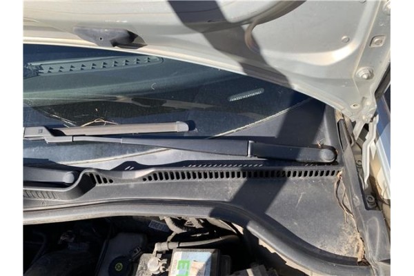 Recambio de brazo limpiaparabrisas delantero izquierdo para volkswagen golf vi (5k1) 1.4 advance referencia OEM IAM 1Q1955409 1Q