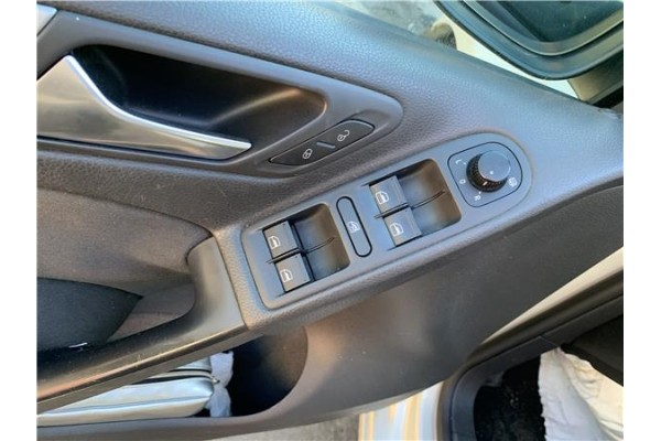 Recambio de mando elevalunas delantero izquierdo para volkswagen golf vi (5k1) 1.4 advance referencia OEM IAM 1K4959857B  