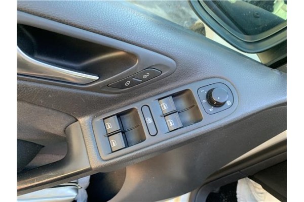 Recambio de mando elevalunas delantero izquierdo para volkswagen golf vi (5k1) 1.4 advance referencia OEM IAM 1K4959857B  