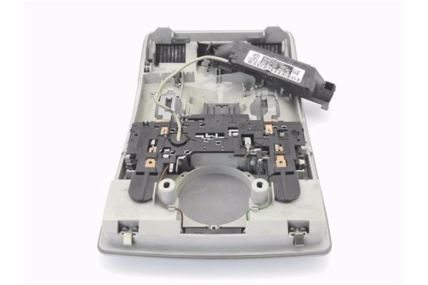 Recambio de luz delantero central techo para audi a3 (8p1) 2.0 tdi 16v referencia OEM IAM 8E0947135E  