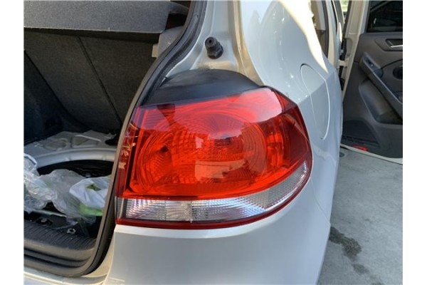 Recambio de piloto trasero derecho para volkswagen golf vi (5k1) 1.4 advance referencia OEM IAM 5K0945096N  