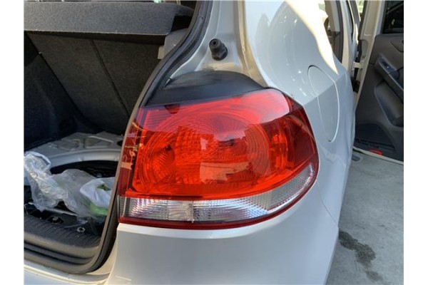 Recambio de piloto trasero derecho para volkswagen golf vi (5k1) 1.4 advance referencia OEM IAM 5K0945096N  