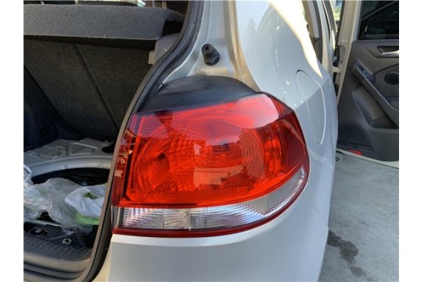 Recambio de piloto trasero derecho para volkswagen golf vi (5k1) 1.4 advance referencia OEM IAM 5K0945096N  