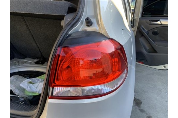 Recambio de piloto trasero derecho para volkswagen golf vi (5k1) 1.4 advance referencia OEM IAM 5K0945096N  