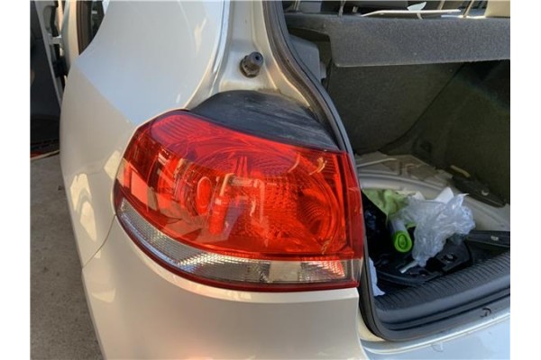 Recambio de piloto trasero izquierdo para volkswagen golf vi (5k1) 1.4 advance referencia OEM IAM 5K0945095N 5K0945095E 