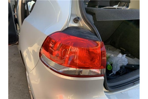 Recambio de piloto trasero izquierdo para volkswagen golf vi (5k1) 1.4 advance referencia OEM IAM 5K0945095N 5K0945095E 