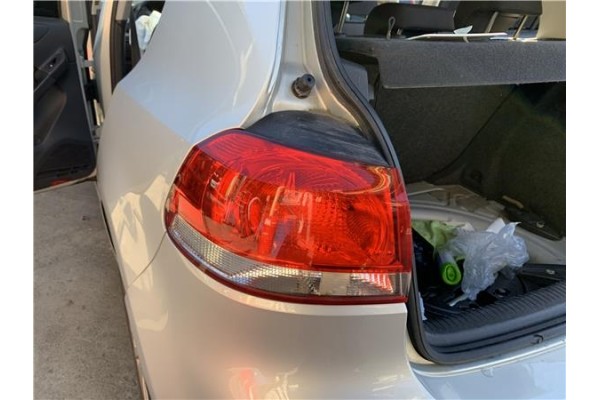 Recambio de piloto trasero izquierdo para volkswagen golf vi (5k1) 1.4 advance referencia OEM IAM 5K0945095N 5K0945095E 