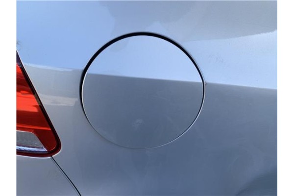 Recambio de tapa exterior combustible para volkswagen golf vi (5k1) 1.4 advance referencia OEM IAM 5K6809857C 5K6809857CGRU 